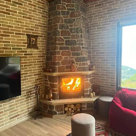 Saselisht Harmony 4 Bedroom Apartment Pogradec