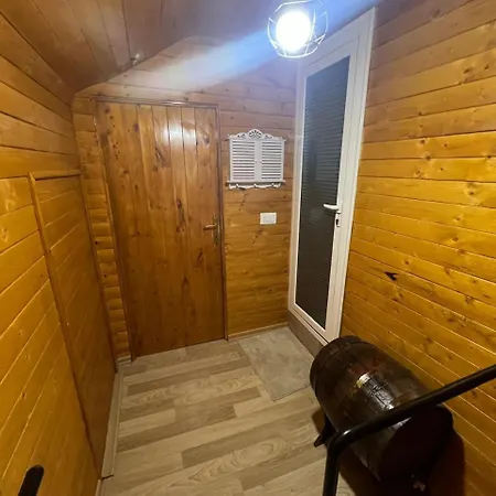 Saselisht Harmony 4 Bedroom * Πόγραδετς